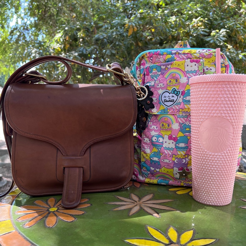 Meet your Posher, Tia